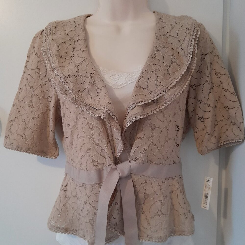 apt. 9 beautiful lace blouse top NWT